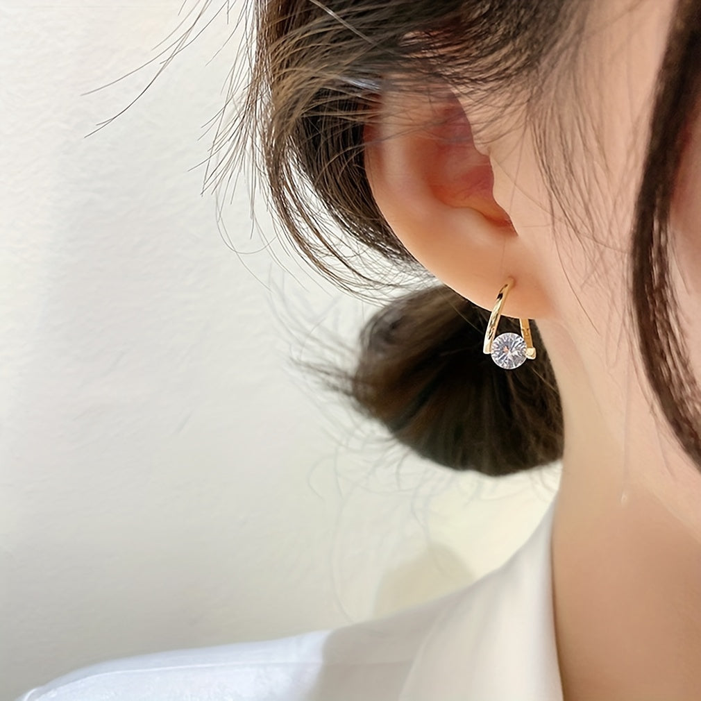 Elegant Golden Stud Earrings with Cubic Zirconia - Versatile Fashion for Women’s Daily Wear