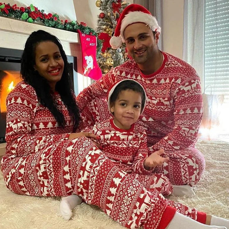 Mommy and Me Christmas Pajamas - Family Xmas Look Soft Sleepwear Set